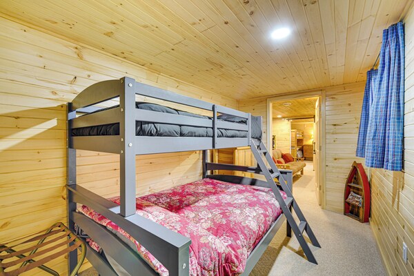 Beautiful Chetek Home W/ Prairie Lake Access! - Rice Lake, WI