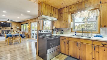 Cottage (4 Bedrooms) | Interior