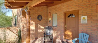 Tucson Home - Hiking Trail Access On-site!