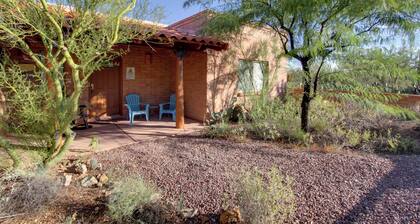 Tucson Home - Hiking Trail Access On-site!