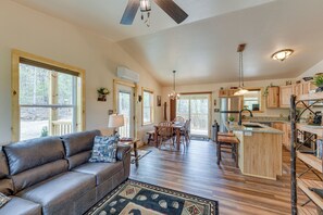 Casa (2 Bedrooms) | Interior