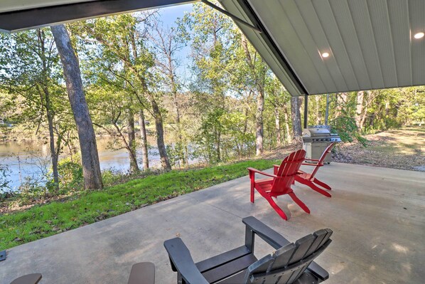 House (4 Bedrooms) | Interior - Riverfront 'heaven on the White' w/ Covered Patio! (Norfork)
