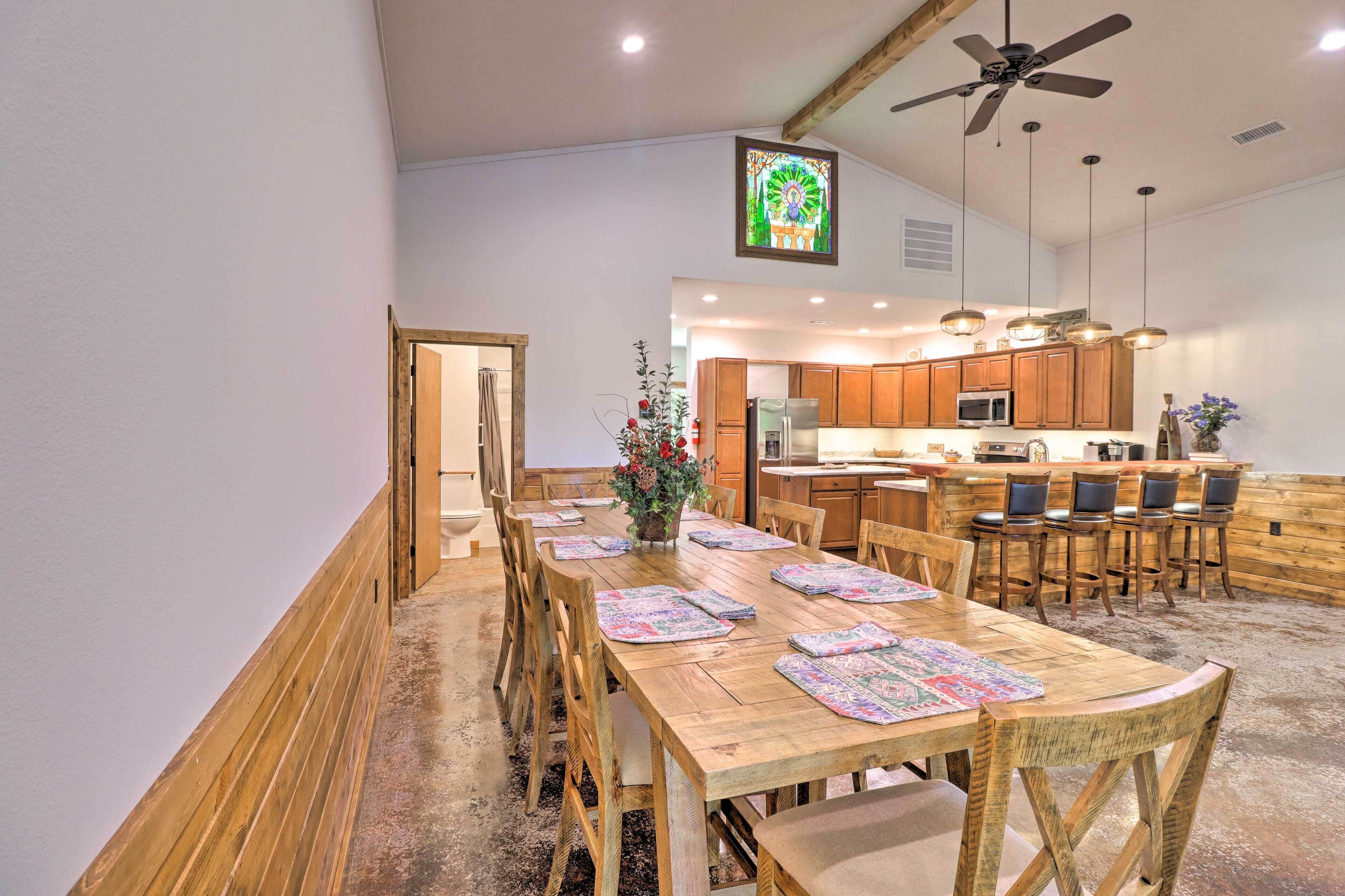 House (4 Bedrooms) | Interior