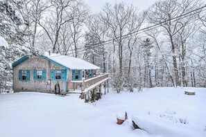 Cottage (3 Bedrooms) | Interior - Cozy Waterfront Cottage on Montsweag Bay! (Wiscasset)
