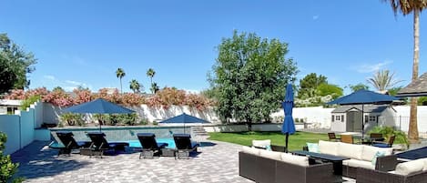 House (4 Bedrooms) | Front of property