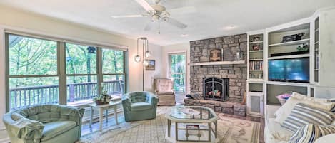 Cottage (2 Bedrooms) | Front of property