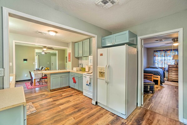 House (3 Bedrooms) | Interior