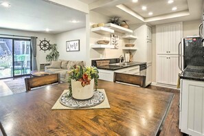 Apartment (1 Bedroom) | Interior - Stylish Dana Point Getaway: 1 Mi to Beach! (Dana Point)