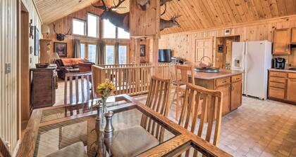 Family-friendly Troy Getaway With Furnished Deck!