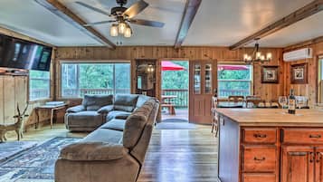 Cottage (2 Bedrooms) | Interior