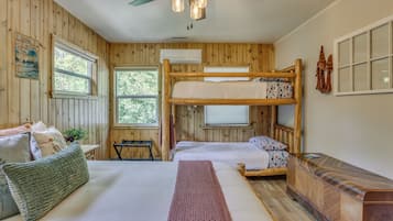 Cottage (2 Bedrooms) | Interior