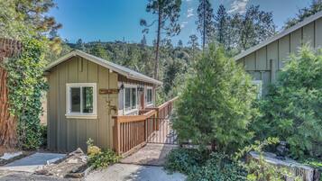 Cottage (2 Bedrooms) | Interior