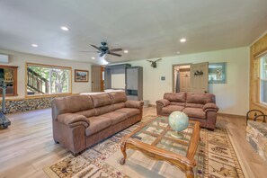 Cottage (2 Bedrooms) | Interior