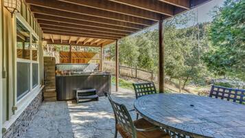 Cottage (2 Bedrooms) | Interior