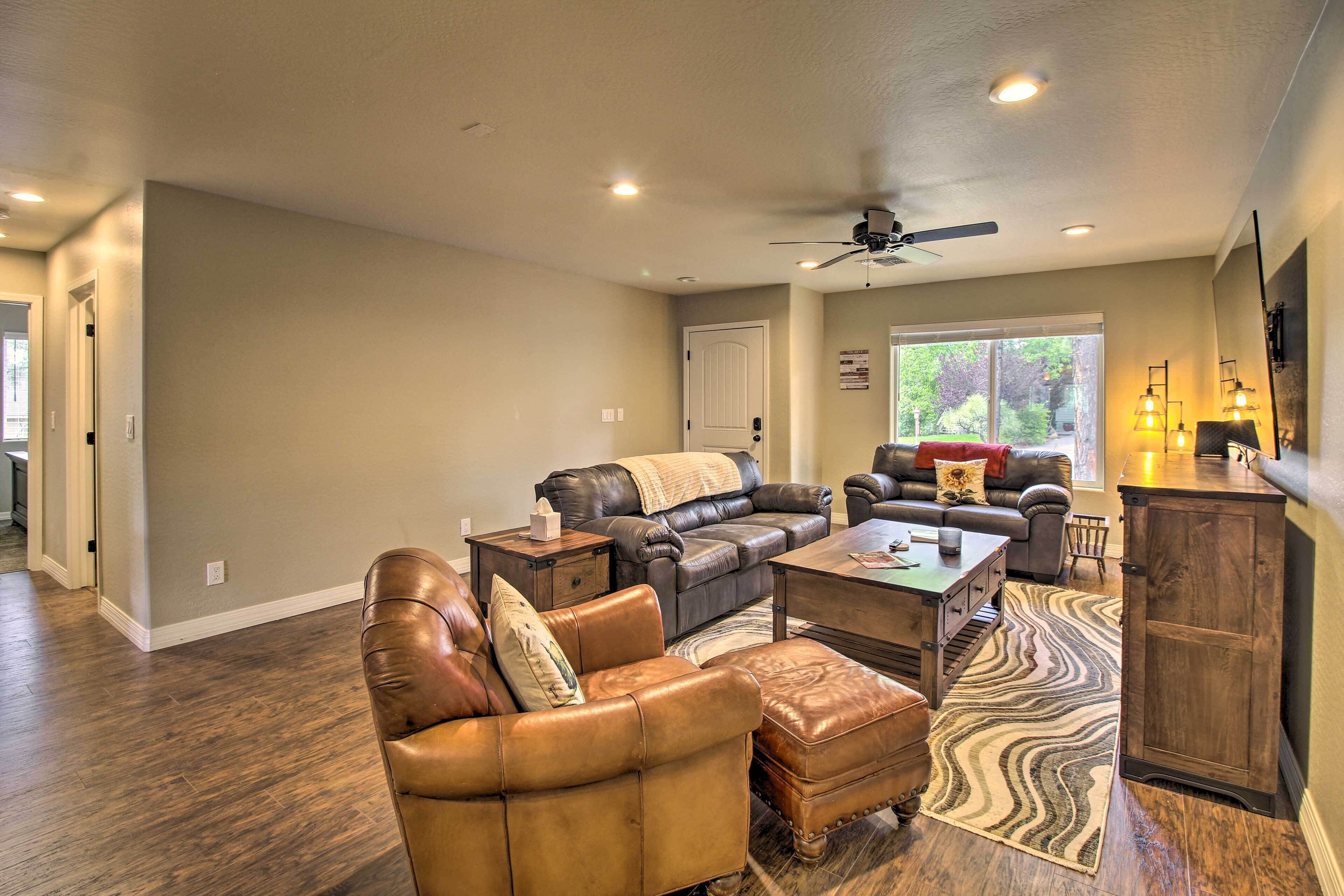 House (3 Bedrooms) | Interior