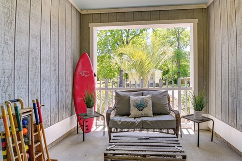 1 Mi to Beach! Ocean Isle Home w/ Shared Lanai
