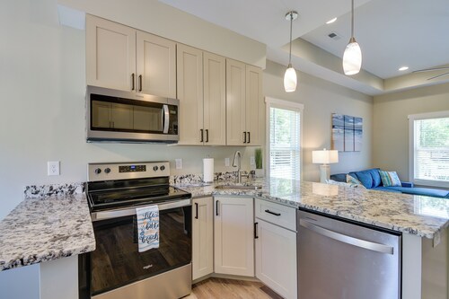 Charming Ocean Isle Beach Home ~ 1 Mi to Beach!