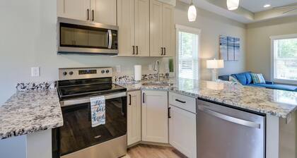 Charming Ocean Isle Beach Home ~ 1 Mi to Beach!