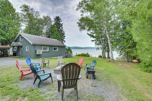 Cozy Maine Lakefront Cabin Rental