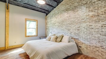 House (1 Bedroom) | Interior