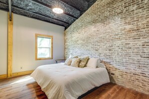 House (1 Bedroom) | Interior