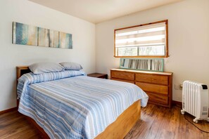 1 bilik tidur, ruang kerja komputer riba, seterika/papan seterika 