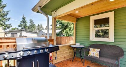 Charming Portland Home, Walk to Light Rail!