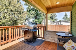 House (3 Bedrooms) | Interior - Charming Portland Home, Walk to Light Rail! (Milwaukie)