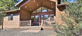 เคบินที่พักสัตว์เลี้ยงพักได้ในโชว์โลว์: ใกล้เส้นทางเดินป่า!