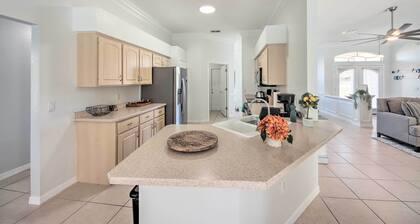 Pool & Fenced Yard: Sebring Retreat