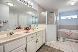 House (3 Bedrooms) | Interior - Pool & Fenced Yard: Sebring Retreat (Sebring)