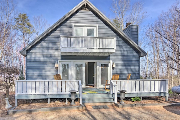 Cottage (3 Bedrooms) | Interior - Blue Ridge Retreat w/ Mountain Views & Deck (Mill Spring)