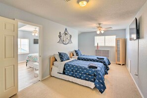 House (3 Bedrooms) | Interior - Bay City Home w/ Dock, Ocean Views + Access! (Bay City)