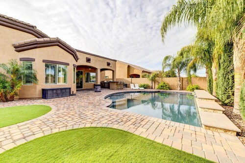 Pool, BBQ & Bar: Family Home in Queen Creek