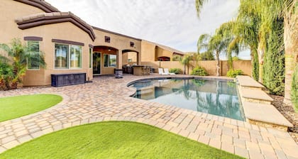 Pool, BBQ & Bar: Family Home in Queen Creek
