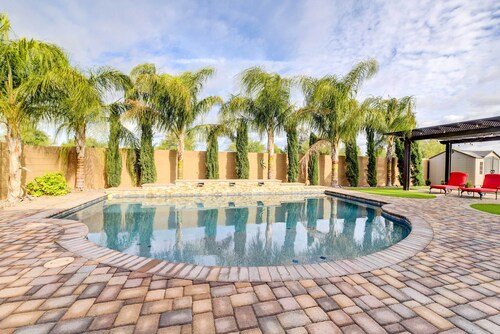 Pool, BBQ & Bar: Family Home in Queen Creek