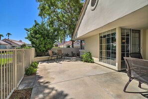 House (3 Bedrooms) | Interior - Gorgeous Palm Desert Home w/ Community Pool! (Palm Desert)