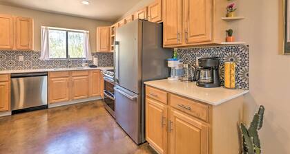 Oro Valley Retreat w/ Pool, Spa & Rooftop Views!