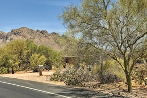 House (1 Bedroom) | Interior - Oro Valley Retreat w/ Pool, Spa & Rooftop Views! (Oro Valley)