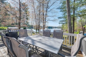 Outdoor dining - Traverse City Cottage w/ Dock & Beach Area! (Traverse City)