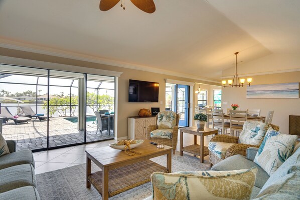 House (3 Bedrooms) | Interior