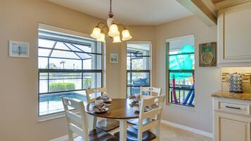 House (3 Bedrooms) | Interior