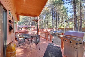 House (2 Bedrooms) | Interior - Scenic Deck + Horse Corral: Pinetop-lakeside Cabin (Pinetop)