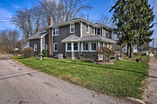 المنشأة من الداخل