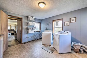 House (4 Bedrooms) | Interior - Spacious Family-friendly Home in Massillon! (Massillon)