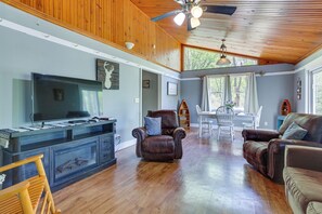 House (2 Bedrooms) | Front of property