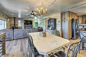 House (4 Bedrooms) | Interior