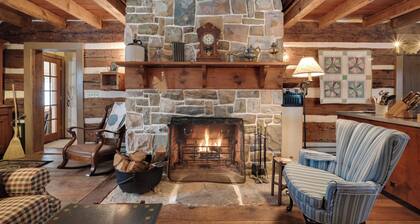 Cabin Vacation Rental ~ 8 Mi to Penn State!