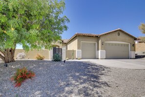 House (3 Bedrooms) | Interior - 'casa Del Sol' - Cozy Oasis in Desert Hot Springs! (Desert Hot Springs)