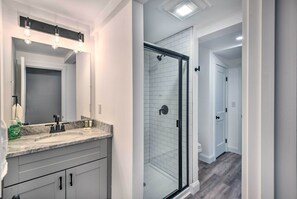 Bathroom - Cozy Wells Getaway w/ Hot Tub - 4 Mi to Beach! (Wells)